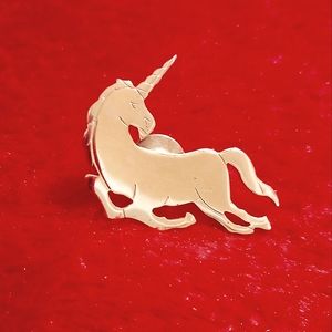 Vintage Avon Unicorn Pin